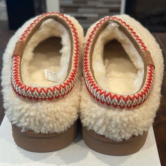 UGG Tasman Maxi Curly Slipper - Picture 5 of 10